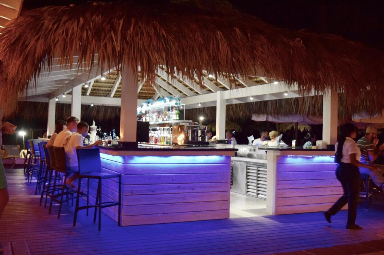 Amazing Views 2BR @CadaquesCaribe Bayahibe Apartment Bagian luar foto